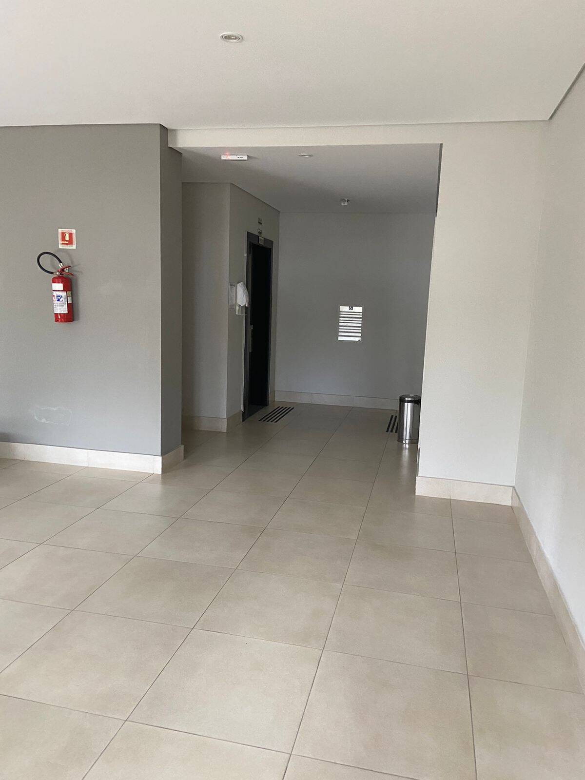 Apartamento à venda com 3 quartos, 81m² - Foto 31