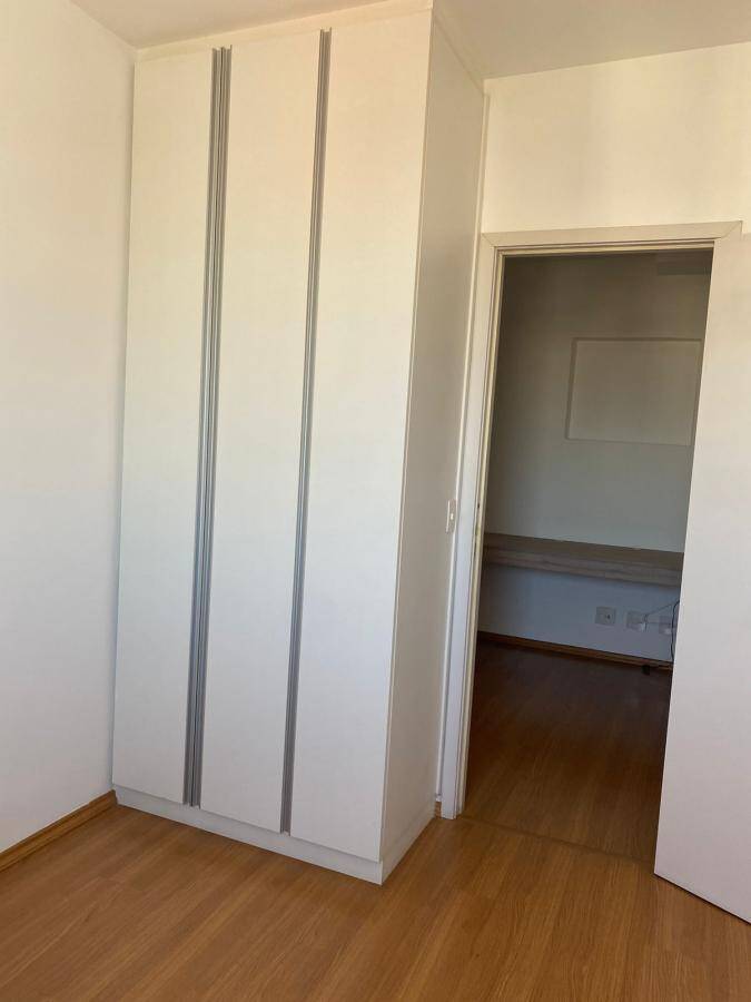 Apartamento à venda com 3 quartos, 105m² - Foto 8