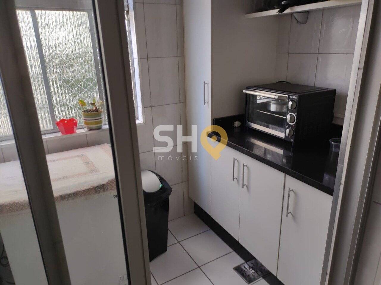 Apartamento à venda com 3 quartos, 75m² - Foto 3