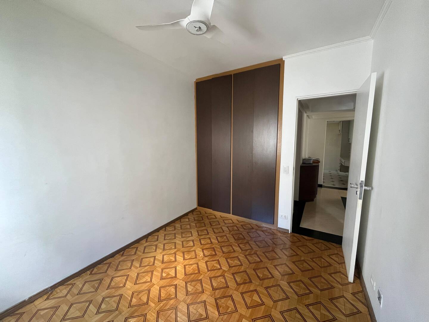 Apartamento à venda com 3 quartos, 116m² - Foto 17